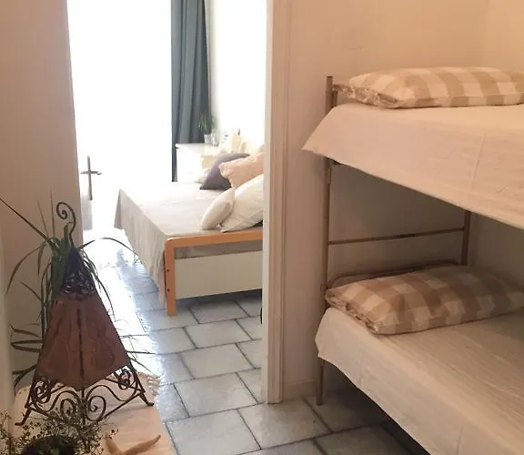 Laura A 2 Passi Dal Mare Apartament *